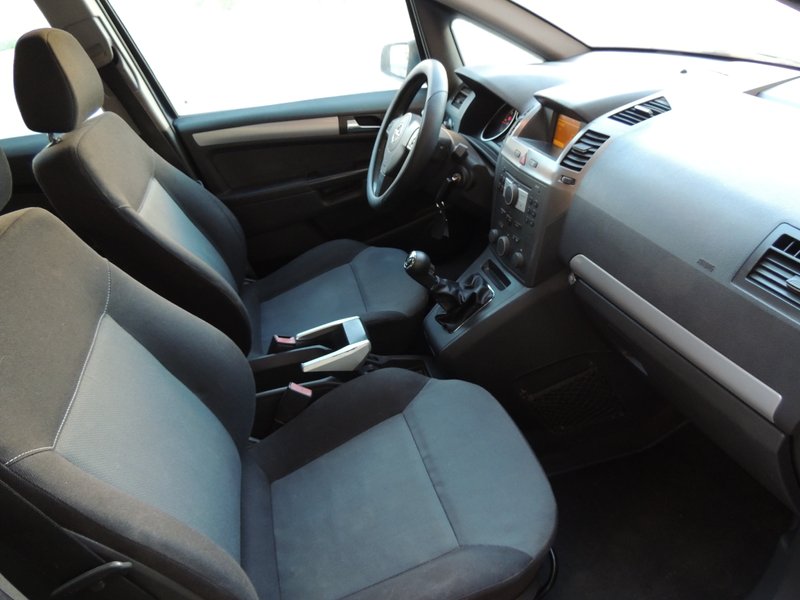 Opel Zafira 2005, foto 17