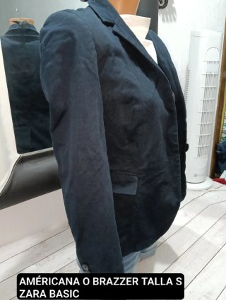 Americana Zara Basic Azul Talla S