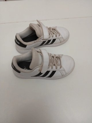 Zapatillas Adidas Niño Talla 32