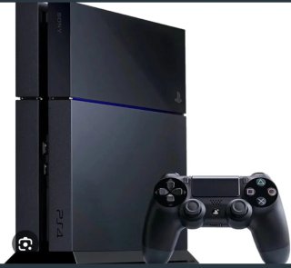 PlayStation 4 (PS4) + 2 Mandos