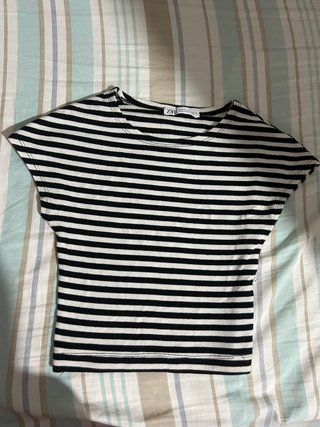Top Zara Rayas Blanco y Negro Talla S