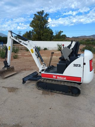 Mini Excavadora Bobcat 1600kg