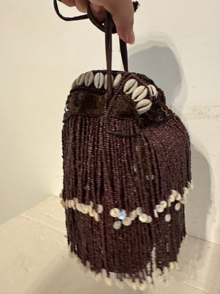 Bolso de mano Zara con abalorios