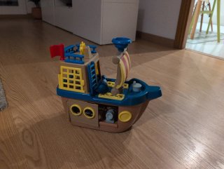 Barco Pirata de Juguete