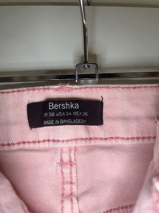 Pantalones vaqueros rotos rosas