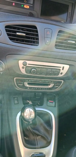 Renault Grand Scenic 2015