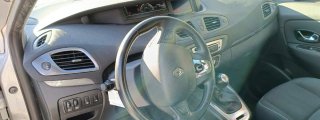 Renault Grand Scenic 2015