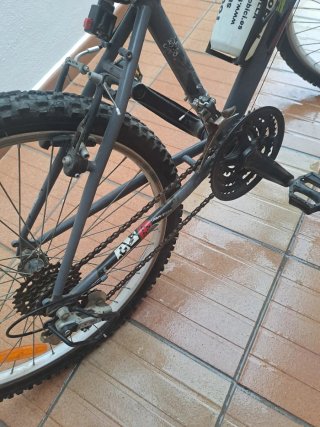Bicicleta de Montaña marca b'Twin ruedas 54-507