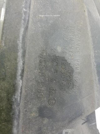 Nissan 23387973 faro derecho patrol gr v wagon y61