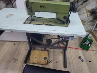 Máquina coser industrial Rimoldi