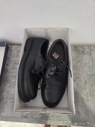 Zapatos de trabajo negros