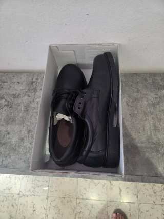 Zapatos de trabajo negros