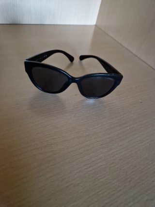 Gafas de sol Chanel negras