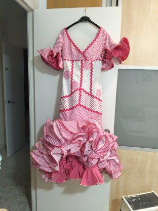 Vestido de flamenca corto
