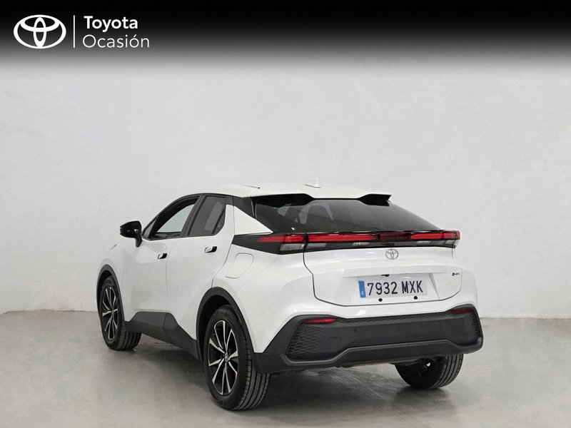 Toyota C-HR 2024, foto 2