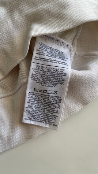 Sudadera Nike Blanca con Logo Negro