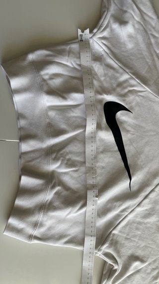 Sudadera Nike Blanca con Logo Negro