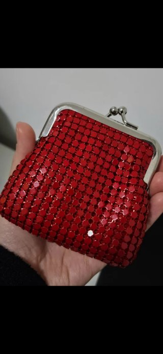 Portamonete Rimmel rosso metallizzato