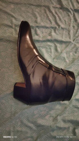 Botines de Piel con Tacón Cubano Talla 42