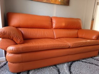 Sofá de Piel Naranja