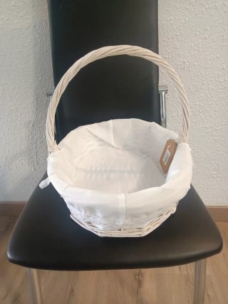 Cesta mimbre blanca con asa forrada