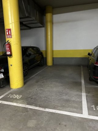 Garaje en alquiler en Vila de Gràcia en Barcelona