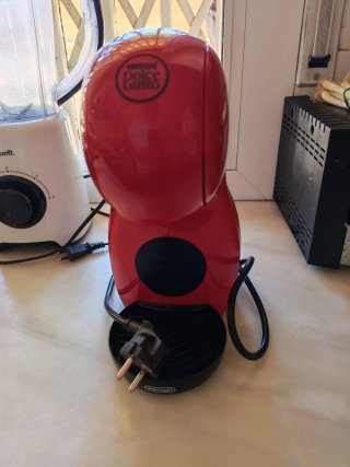 Cafetera Nescafé Dolce Gusto Roja