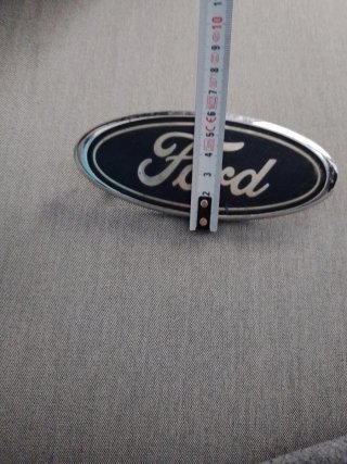 Emblema Ford Ovalado Negro y Cromado