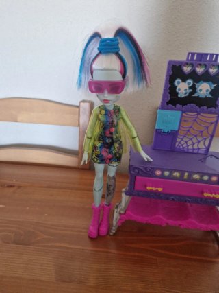 Monster High y mascotas