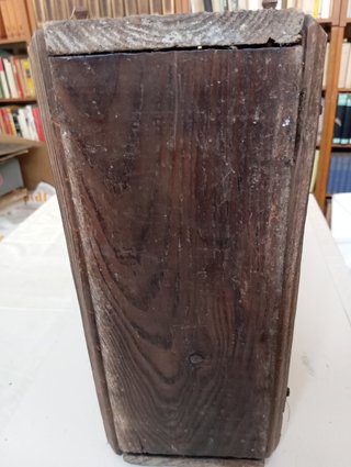 Baúl Botellero de Madera Rústico