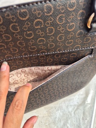 Bolso Tote Guess Café
