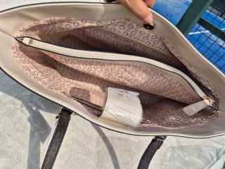 Bolso Tote Guess Café