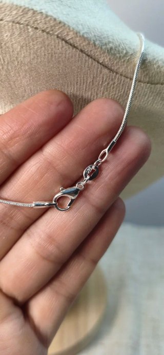 Cadena plata con crucifijo y circonitas