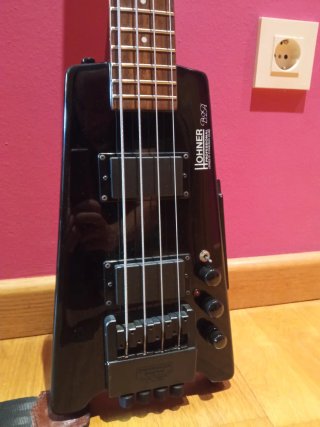 Bajo Hohner B2A (Steinberger)