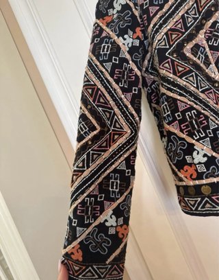 Chaqueta Bordada Estilo Étnico