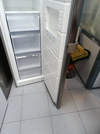 Congelador Balay 185m Vertical  6Meses De Garantia