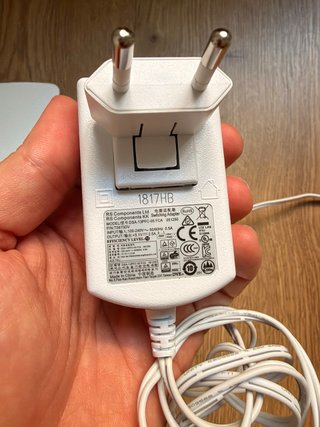 Raspberry Pi 3 B+ con SD 32GB y cargador