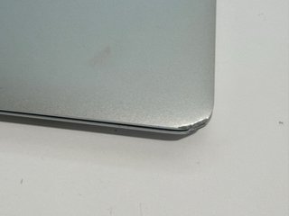 MacBook Air 13 (2015)