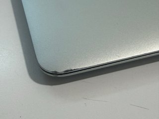 MacBook Air 13 (2015)