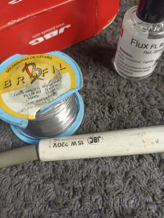 Soldador de estaño JBC FL9582 y flux