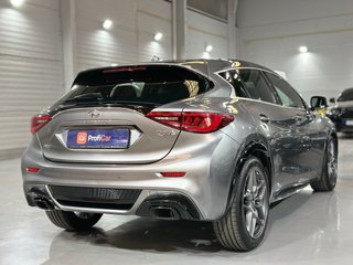 Infiniti Q30 2.2 Sport