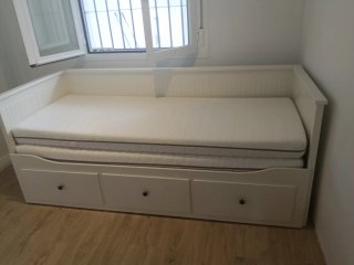 Diván blanco con cajones Ikea