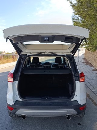 Ford Kuga 2016 4x4 182cv Automático Enganche