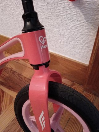 Bicicleta de equilibrio rosa
