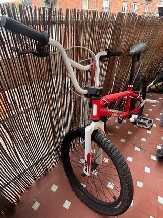 Bici BMX Monty Roja