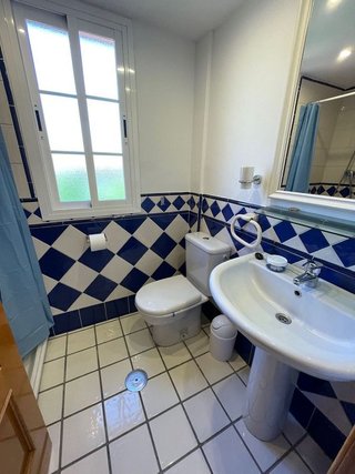 Piso en alquiler en Costabella en Marbella