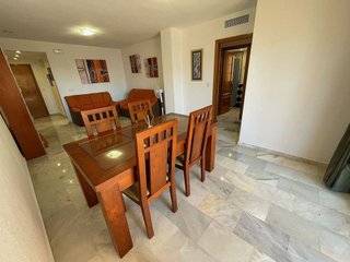Piso en alquiler en Costabella en Marbella