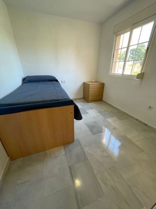 Piso en alquiler en Costabella en Marbella