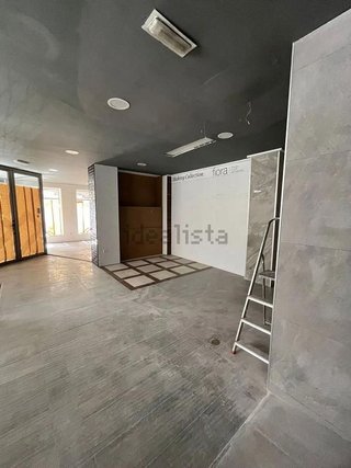 Local comercial en alquiler en Barri Eixample en Alcoy/Alcoi