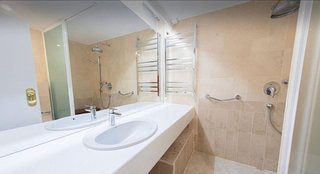 Piso en alquiler en Lomas de Marbella Club en Marbella